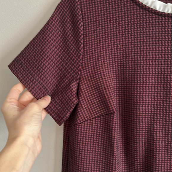 Loft maroon checkered ruffle neck dress - Picture 3 of 9